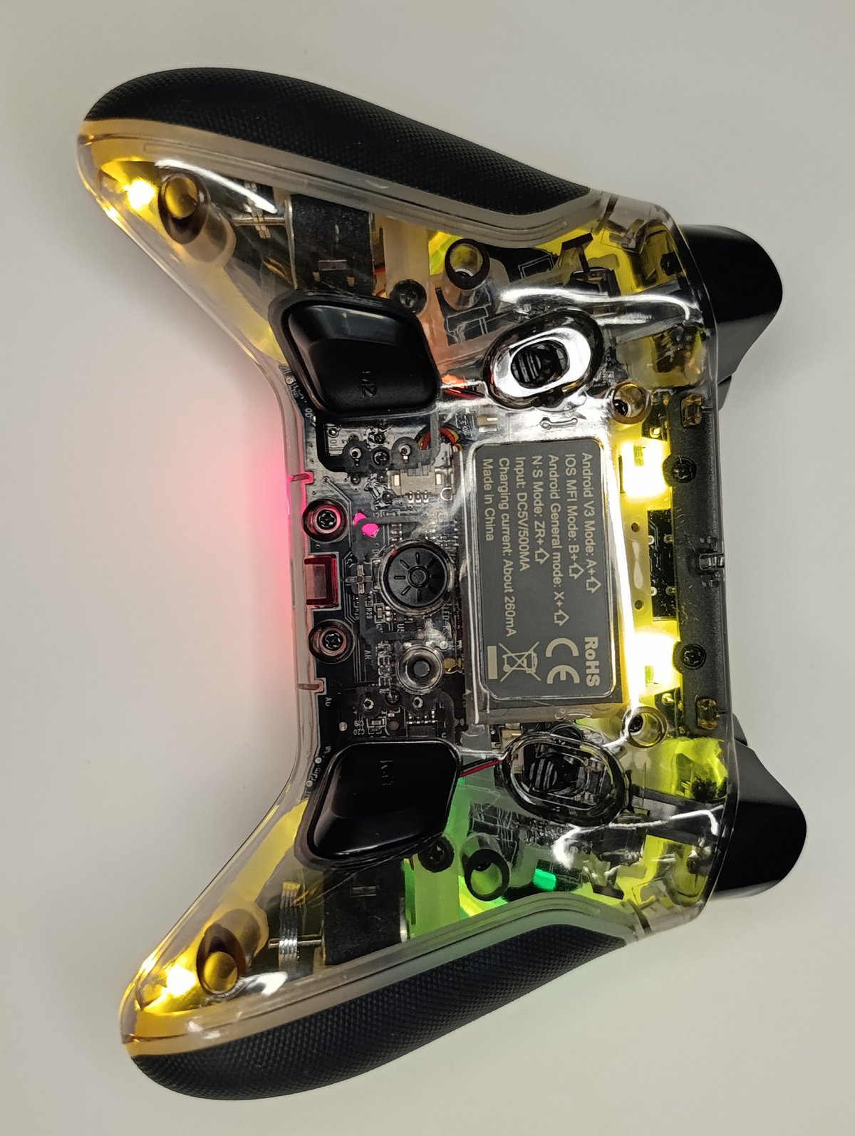 Gamepad Gamer Ipega PG-9666 Pro - Joysticks Efecto Hall, RGB y Multiplataforma - 3