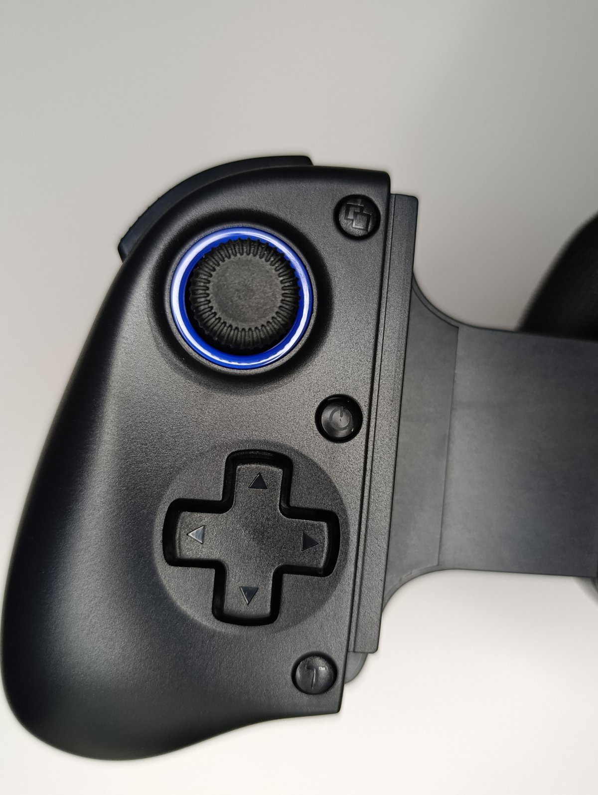 Gamepad Gamer Telescópico BSP-D11 - Conectividad Bluetooth y Gatillos Efecto Hall - 4