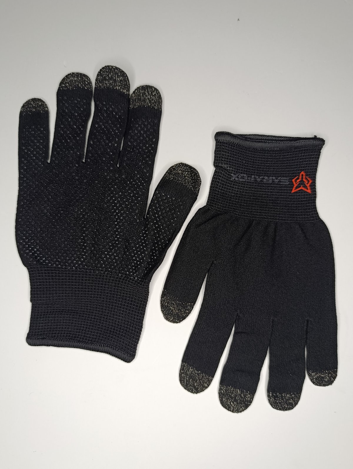 Guantes Gamer Completos Sarafox Pro - Fibra de Plata con Palma Antideslizante (Par)