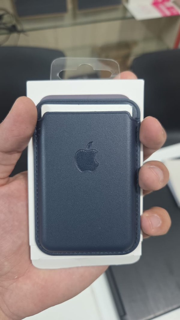 Cartera Magnética Estilo Apple FineWoven con MagSafe para iPhone – Versión Genérica