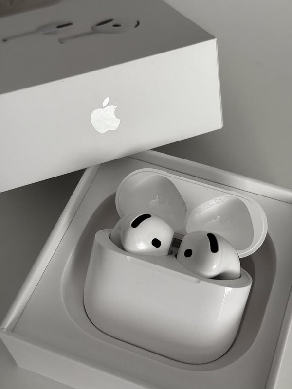 Auriculares Bluetooth TWS Estilo AirPods 4 – Versión Genérica