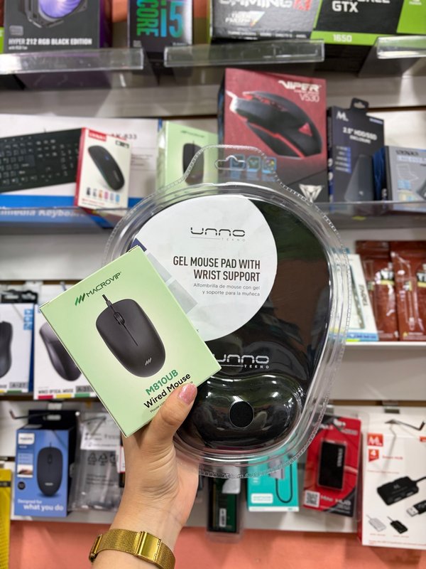 Mouse USB Macrovip + Mousepad con Apoyo para Muñeca