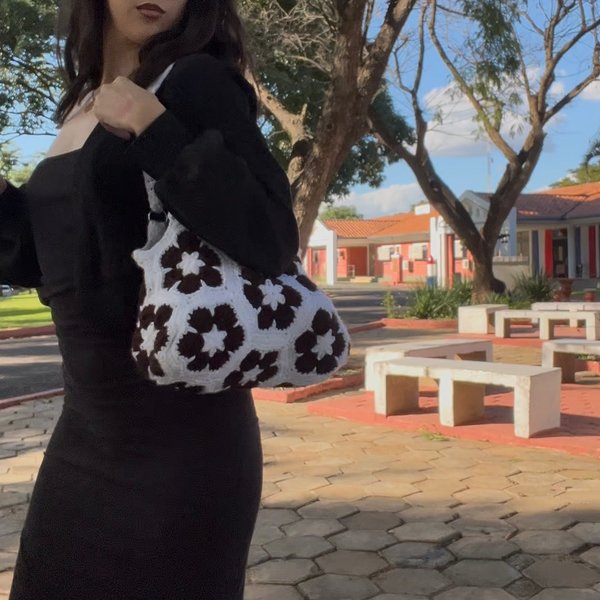 bolso de flores africanas