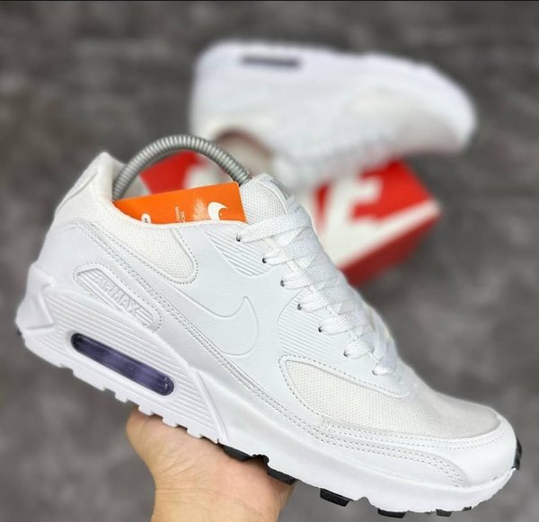 NIKE AIR MAX 90