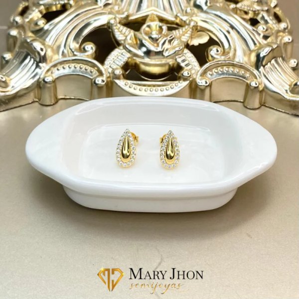 Aro gota brillante bañado en oro 18k