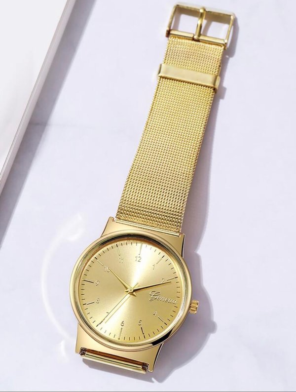 Reloj de cuarzo dorado