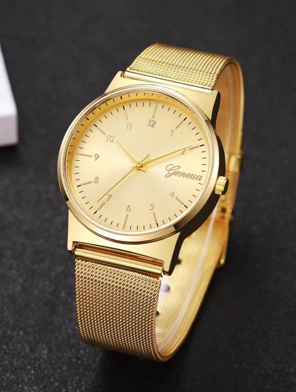 Reloj de cuarzo dorado