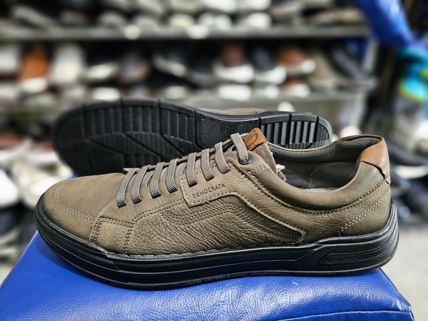 Zapatenis demócrata 44BR