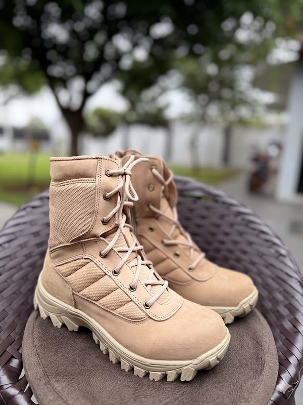 Botas