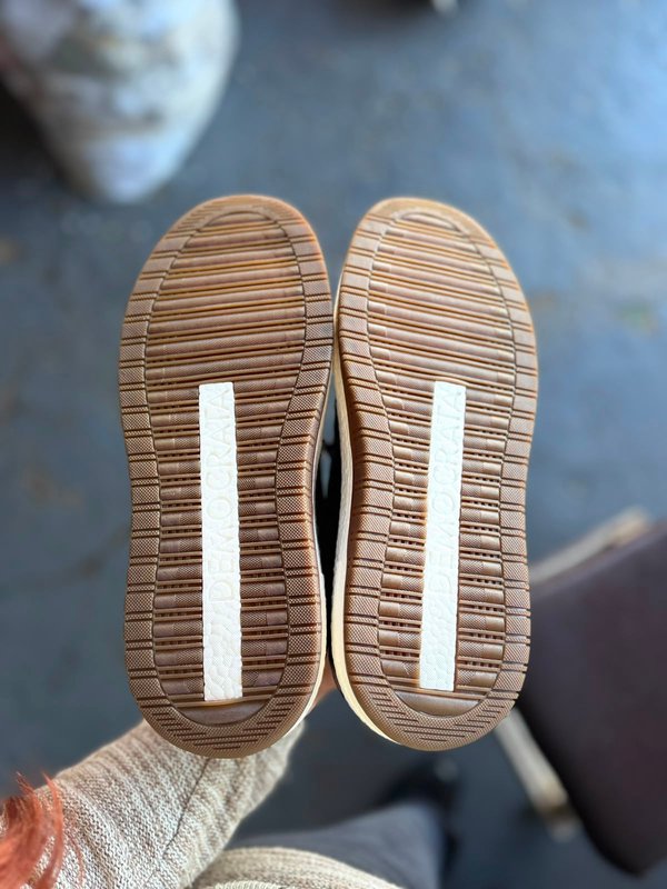 ZAPATENIS DEMOCRATA 41BR