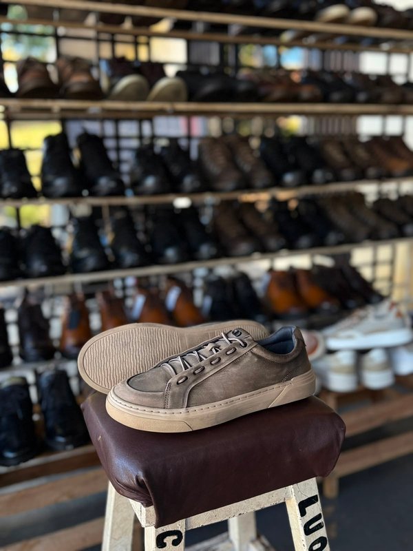 ZAPATENIS DEMOCRATA 42BR