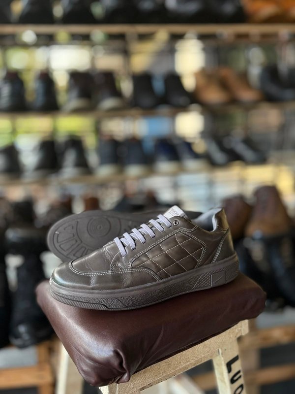 ZAPATENIS DEMOCRATA 42BR