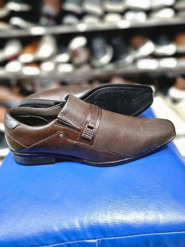 ZAPATO DE VESTIR PIPPER 37BR