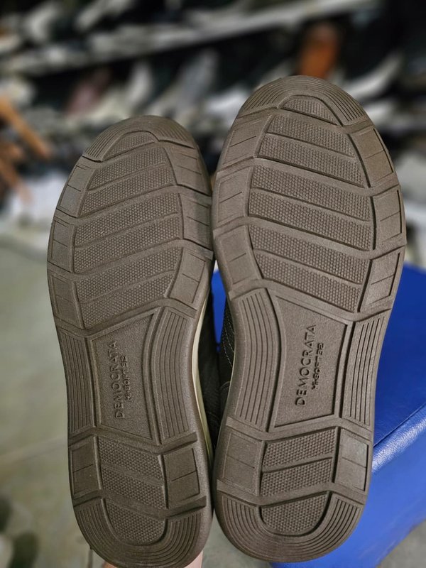 ZAPATENIS DEMOCRATA 40BR