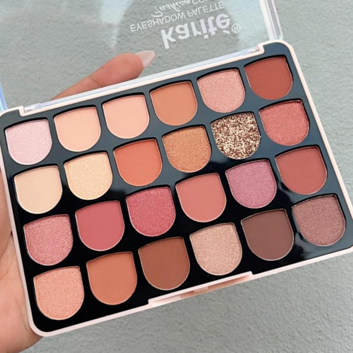 Sombra de ojos 24 colores karité