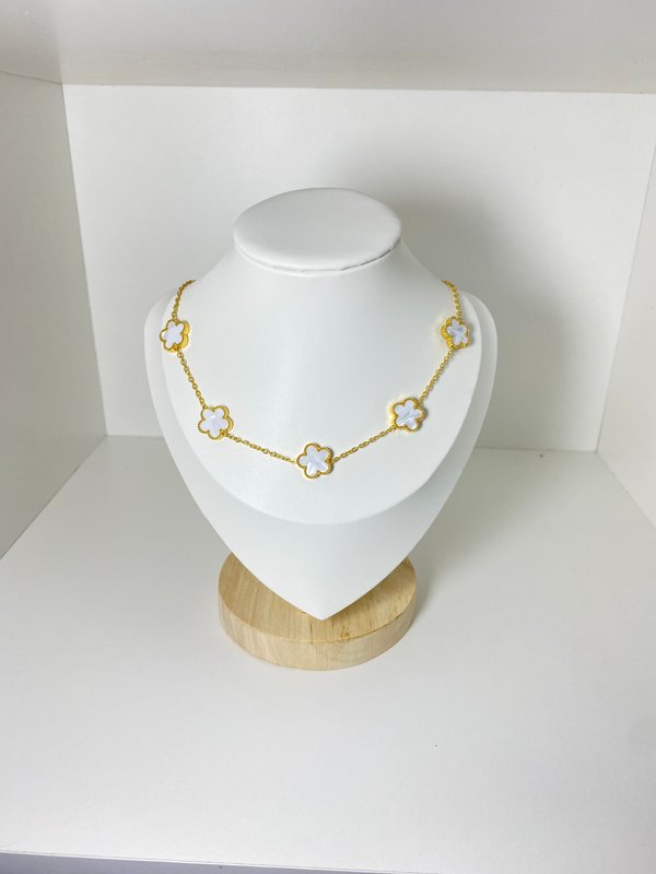 Collar Vancleff en tendencia