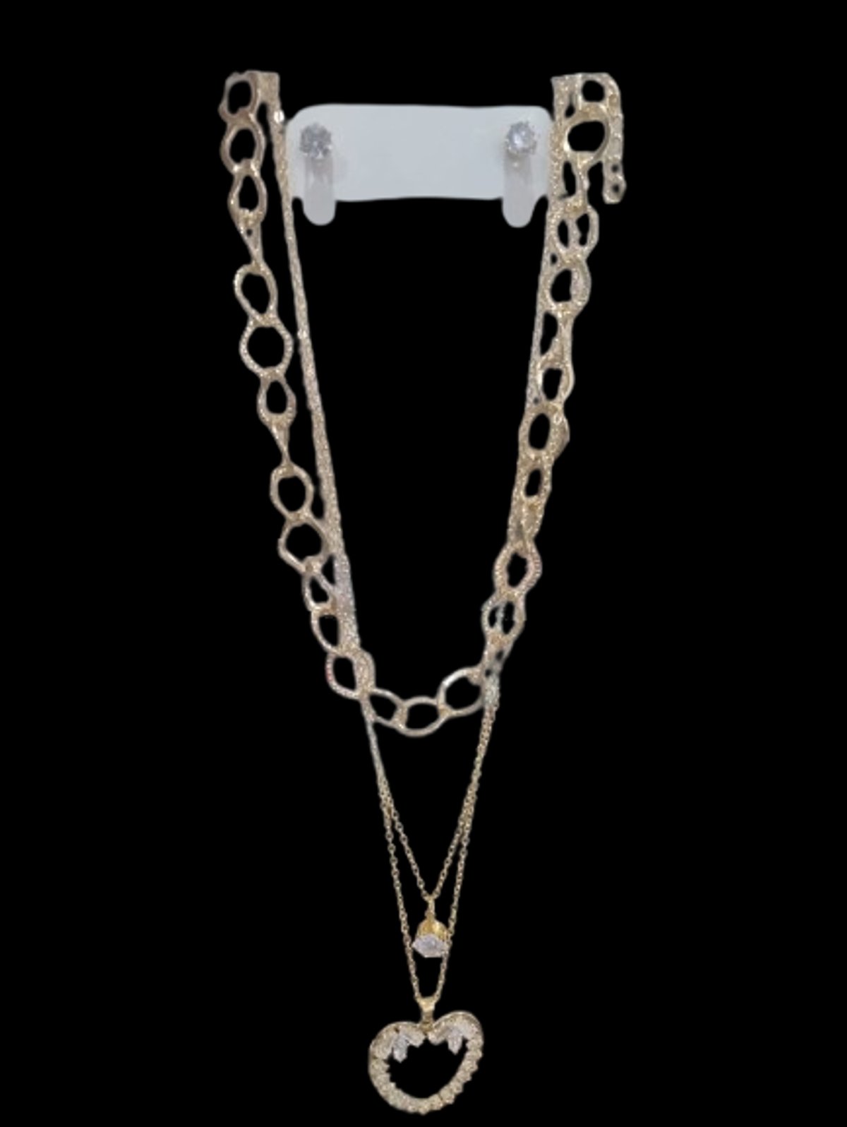 Set de cadena triple con dije de corazón + par de aros