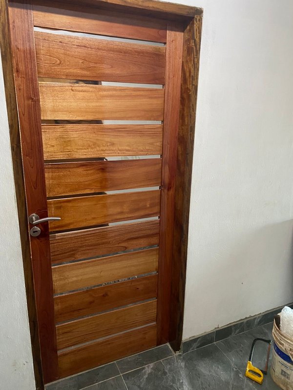 Puerta Tablero de Cedro de lujo 🪵