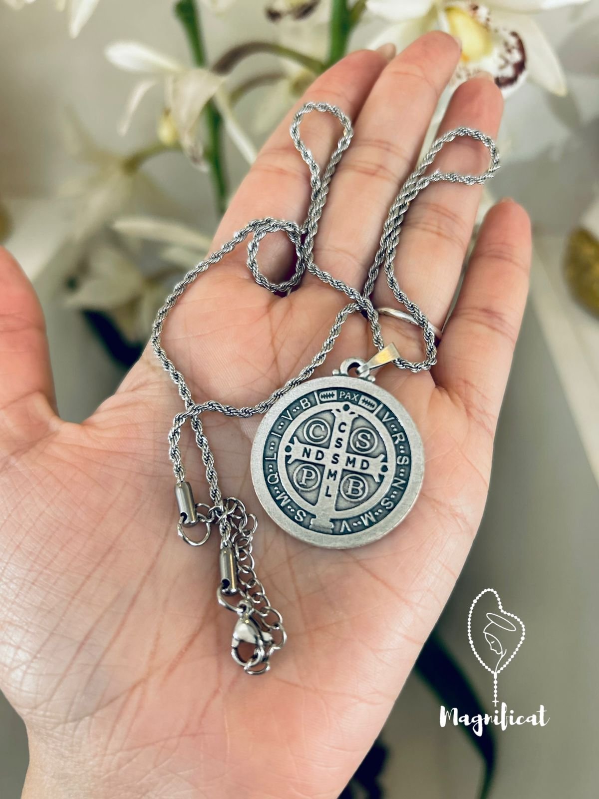 Medalla tipo vintage de San Benito - 2