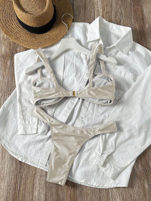 Bikini Seashell