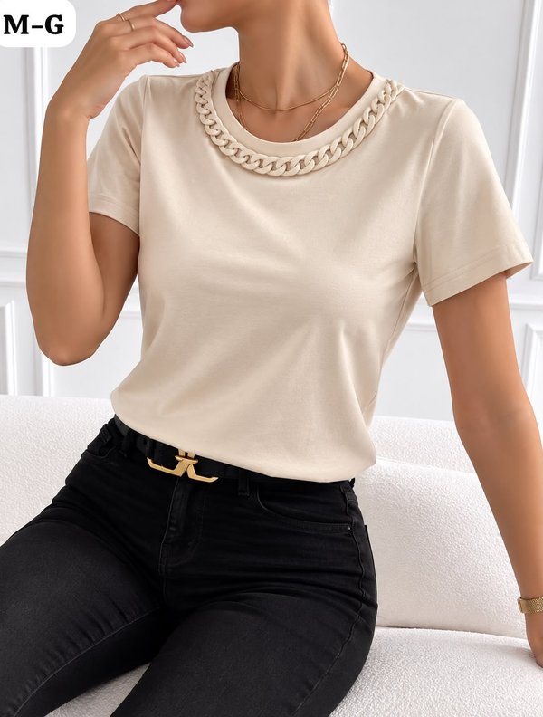 REMERA CON DETALLES DE CADENA 💗  COD:49627