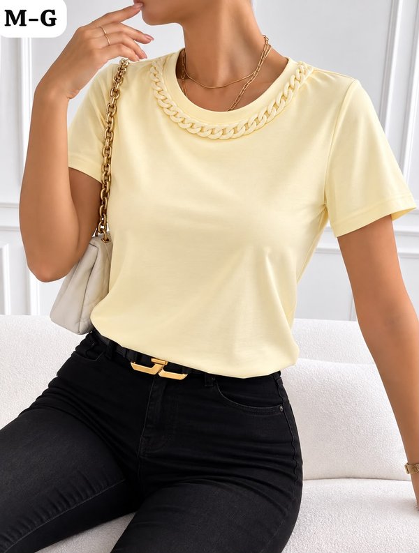 REMERA CON DETALLES DE CADENA 💗  COD:49627