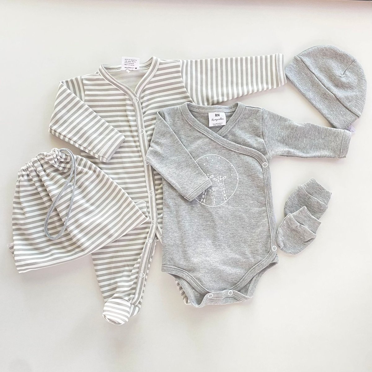 Conjunto ARTEAGA 539 - Gris a rayas