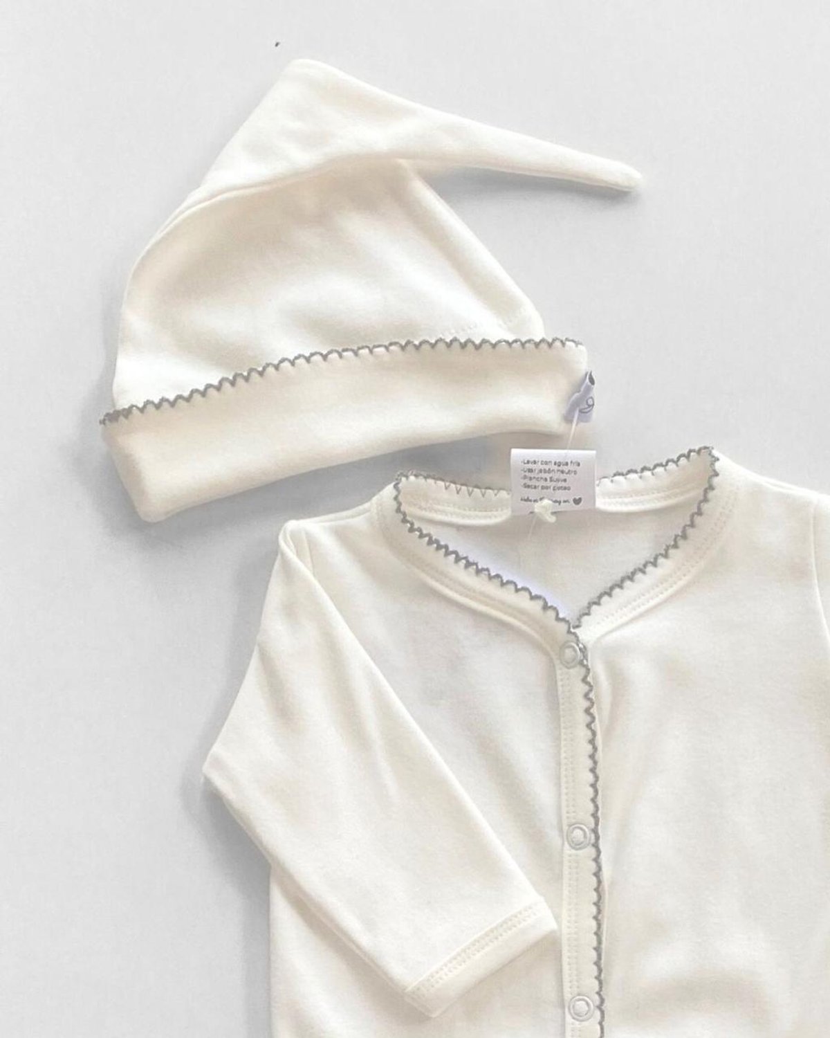 Osito CORRIENTES 327 - Beige con gris 