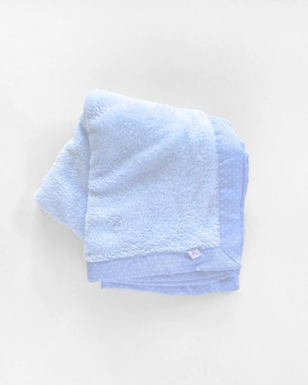 Manta CHICAGO 1409 - Celeste con motas blancas