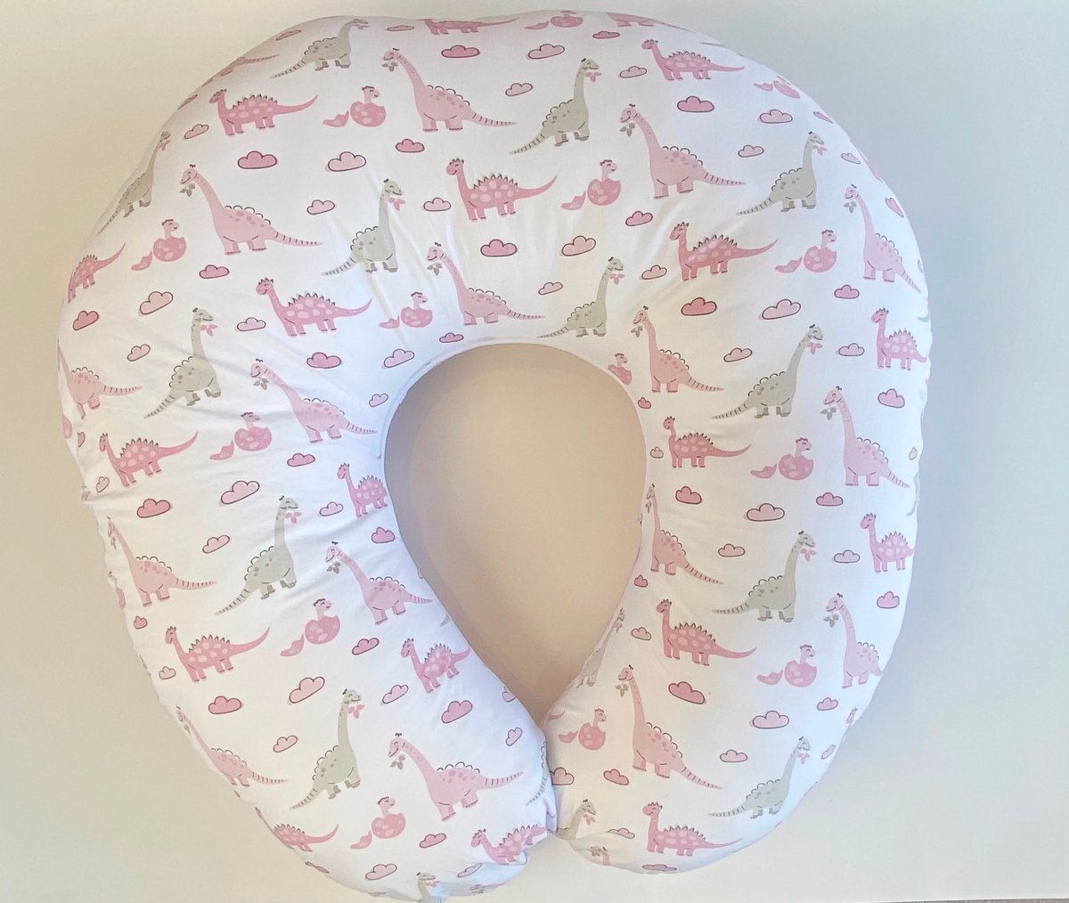 Almohada de Amamantar CALGARY 31 - Rosa cuadritos c/ dinosaurios nena - 2