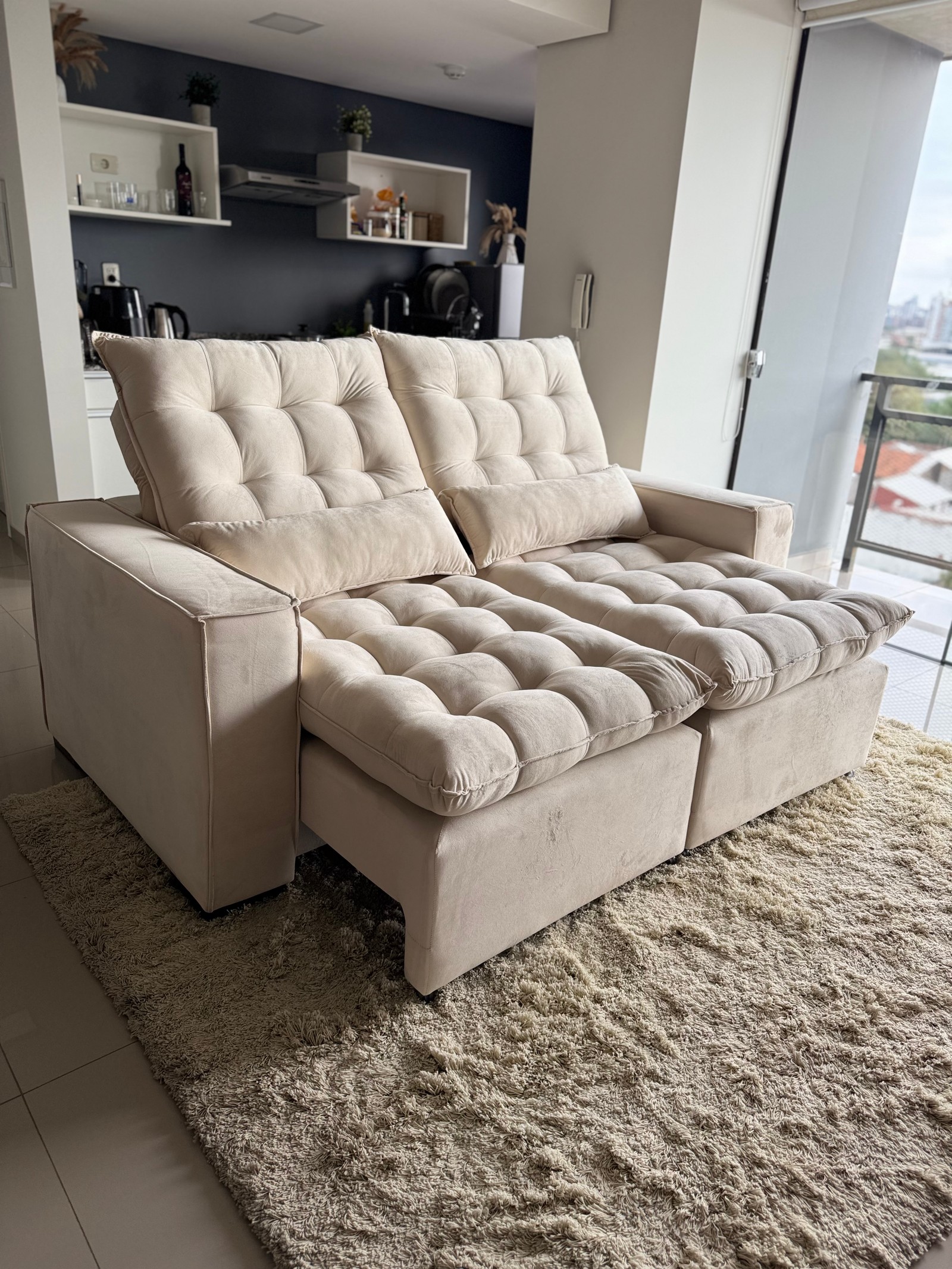 Sofá retráctil beige de dos cuerpos - 2