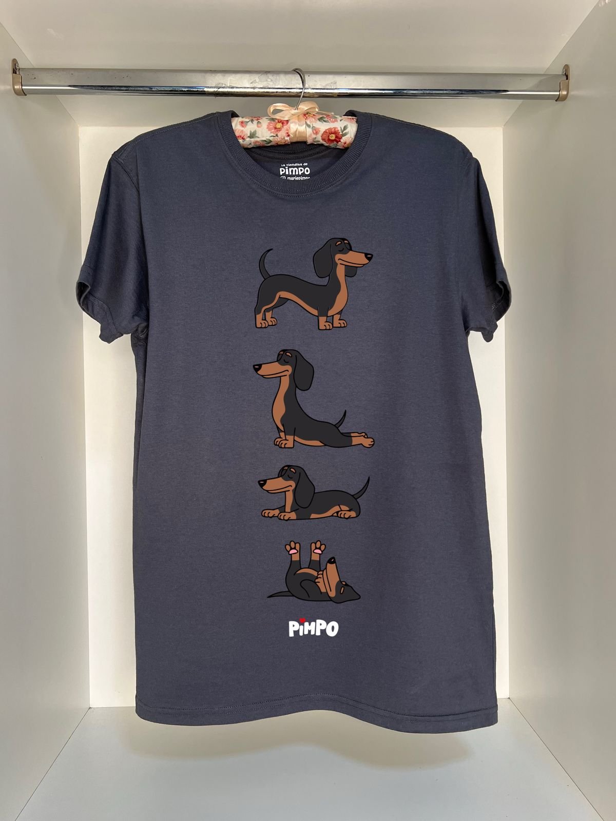 Salchi negro yoga By: @mariepimpo