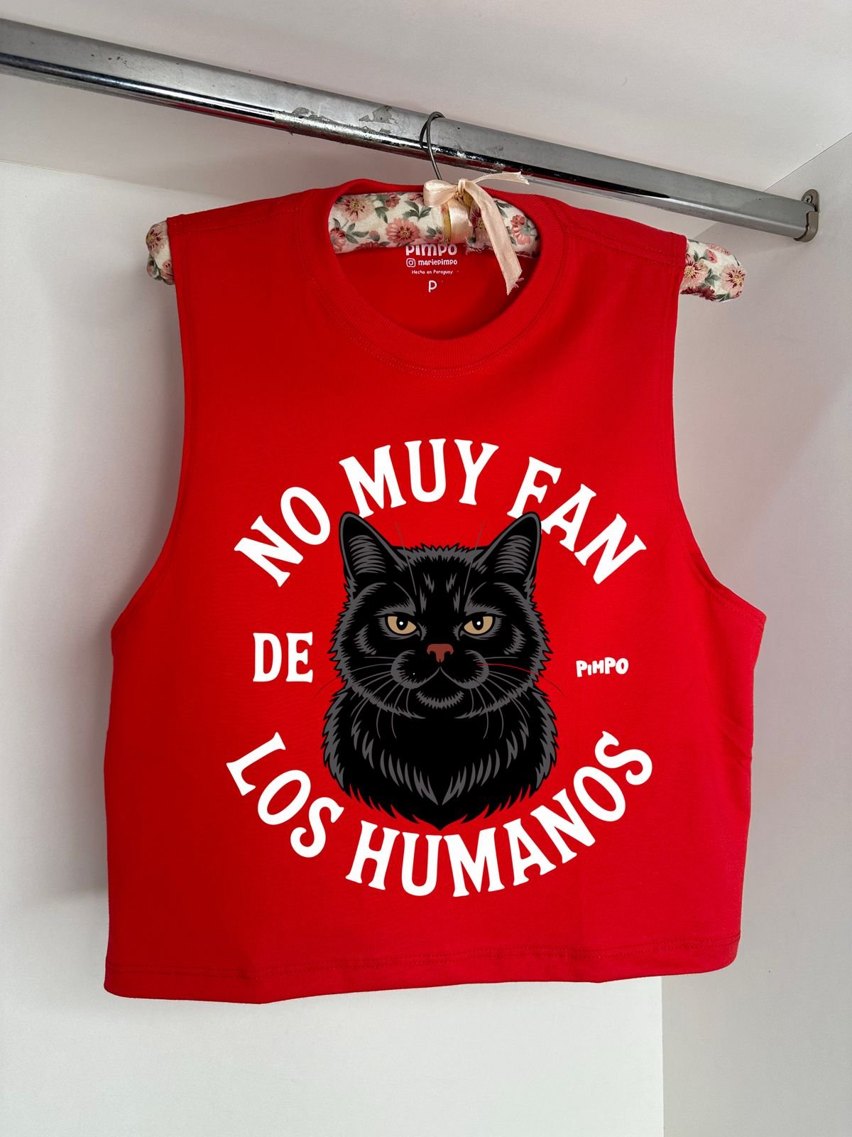 No muy fan de los humanos Pupera By: @mariepimpo 