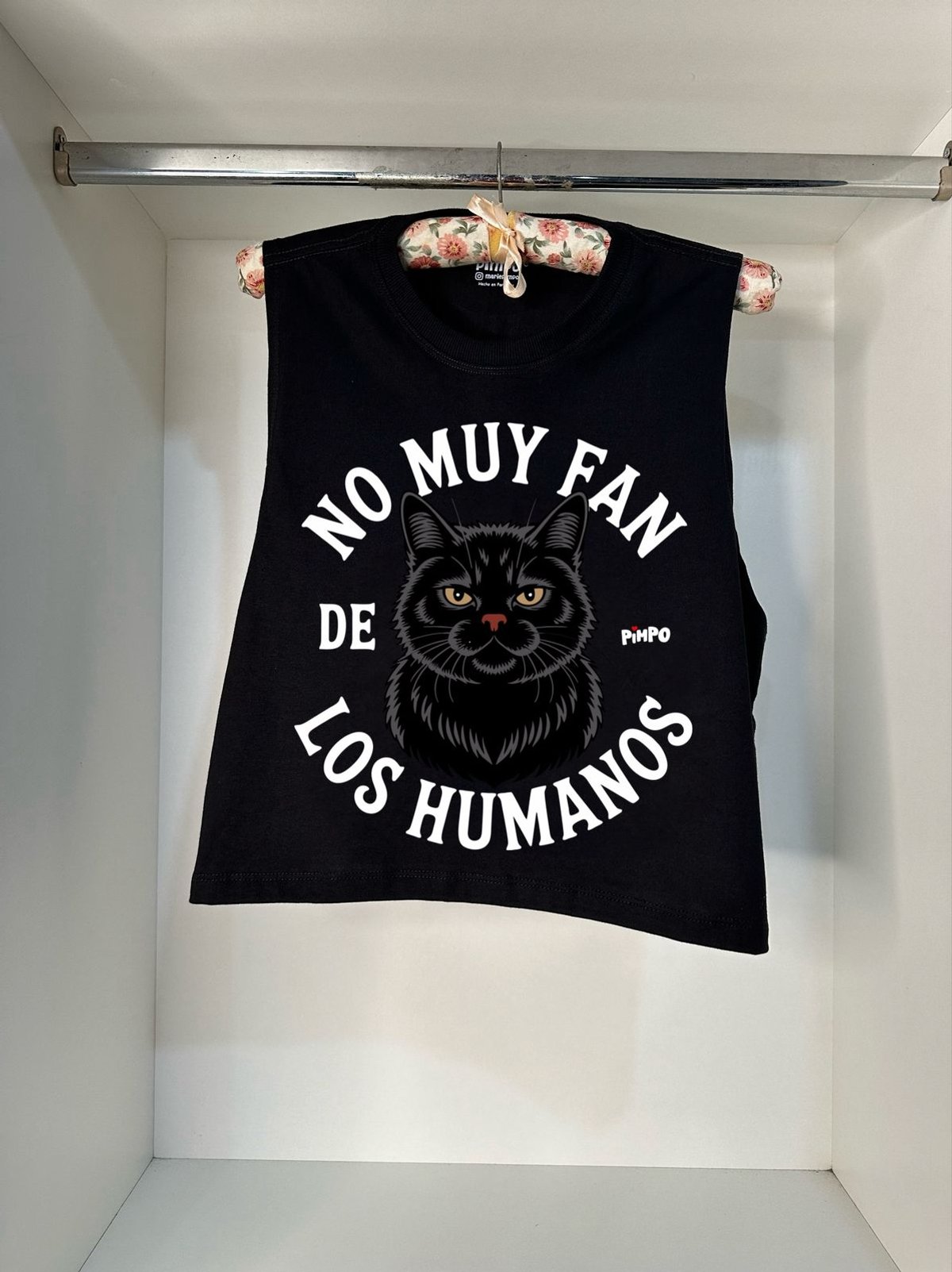 No muy fan de los humanos Pupera By: @mariepimpo 