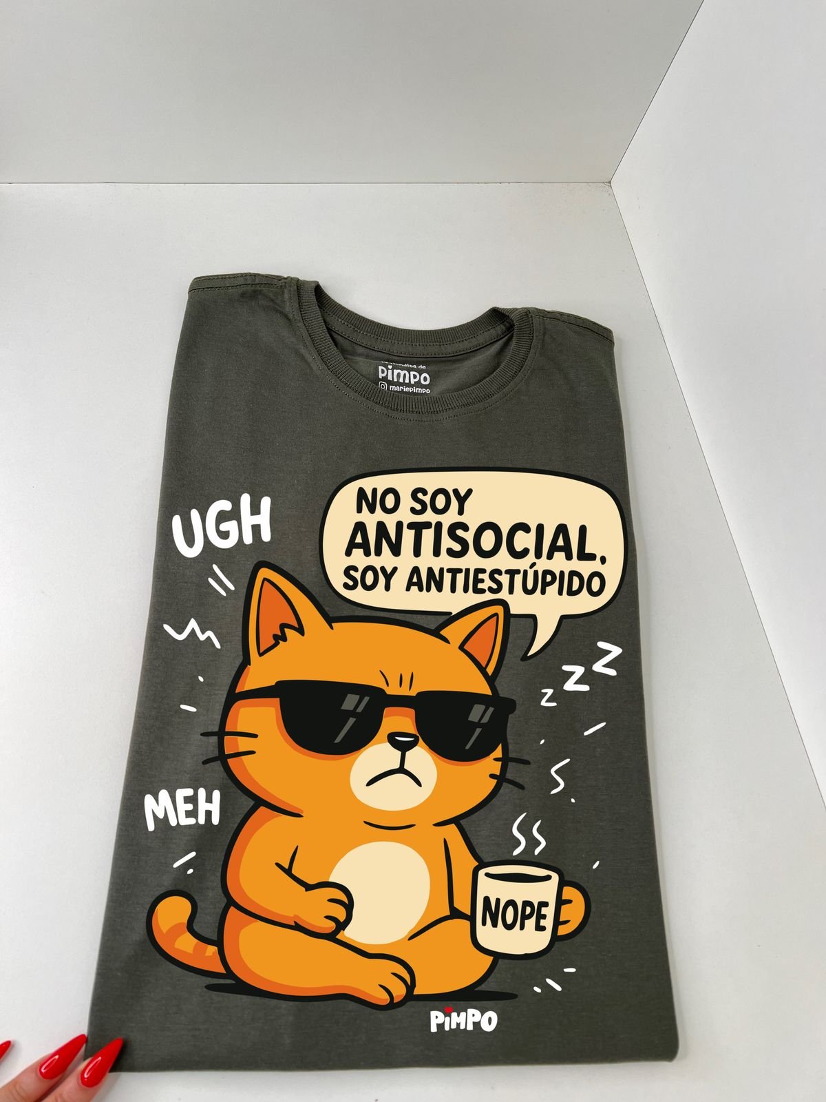 Nos soy antisocial, soy antiestupido By: @mariepimpo  - 5