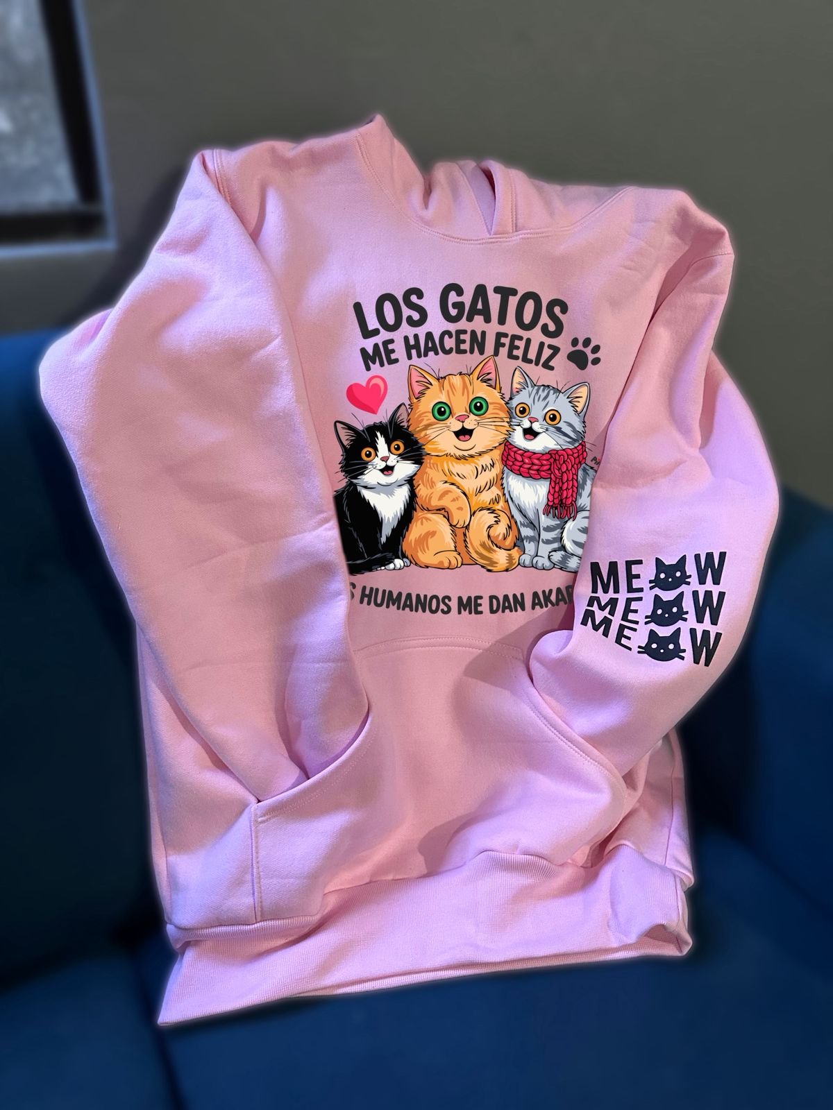 Los humanos me dan akarasy By: @mariepimpo - 2