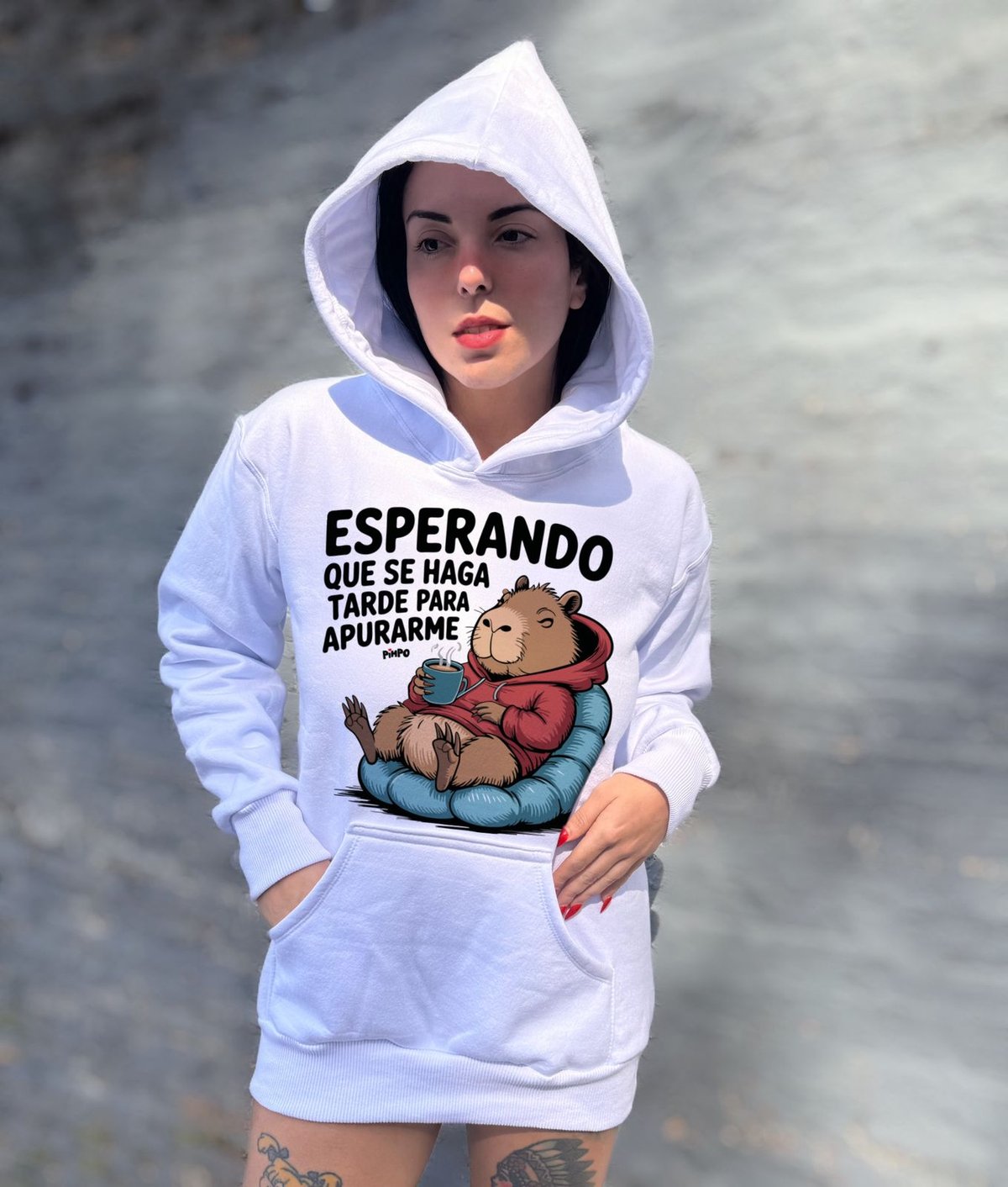 Esperando que se haga tarde para apurarme Capi By: @mariepimpo