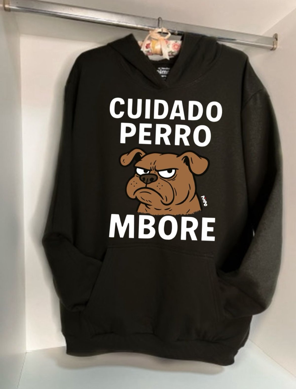 Perro Mbore By: @mariepimpo 