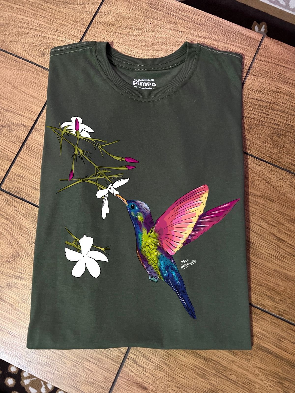 Picaflor By: @tatinetchoguine