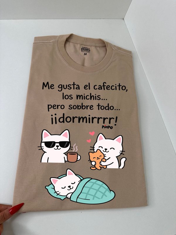 Cafecitos, michis y dormir By: @mariepimpo