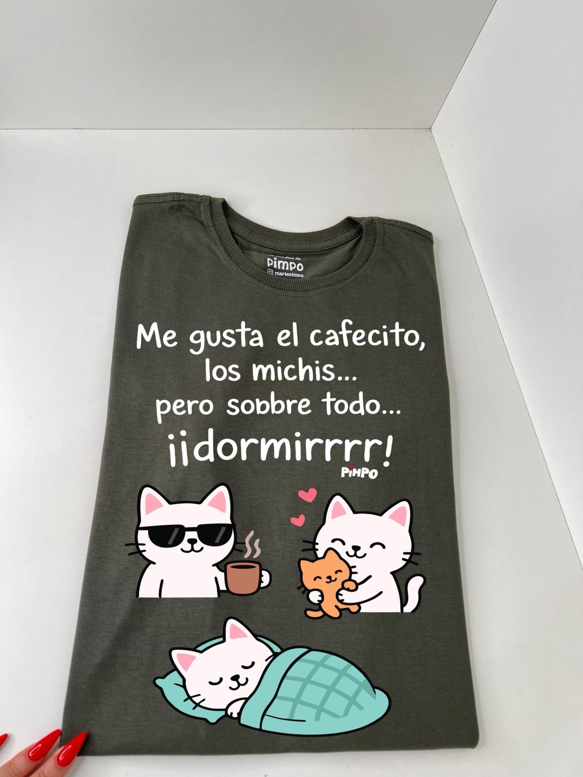 Cafecitos, michis y dormir By: @mariepimpo - 6