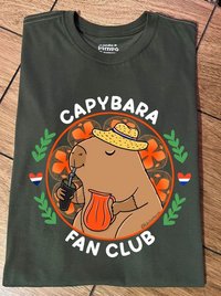 Capybara Fan Club By: @bbilustra.py