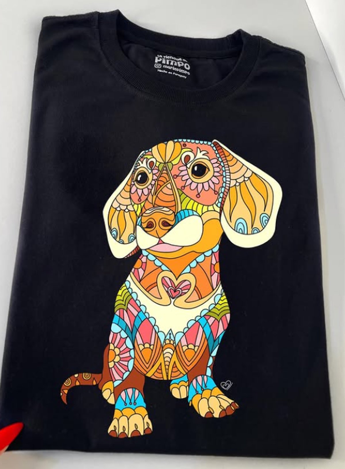 Salchi lineal By: @bbilustra.py