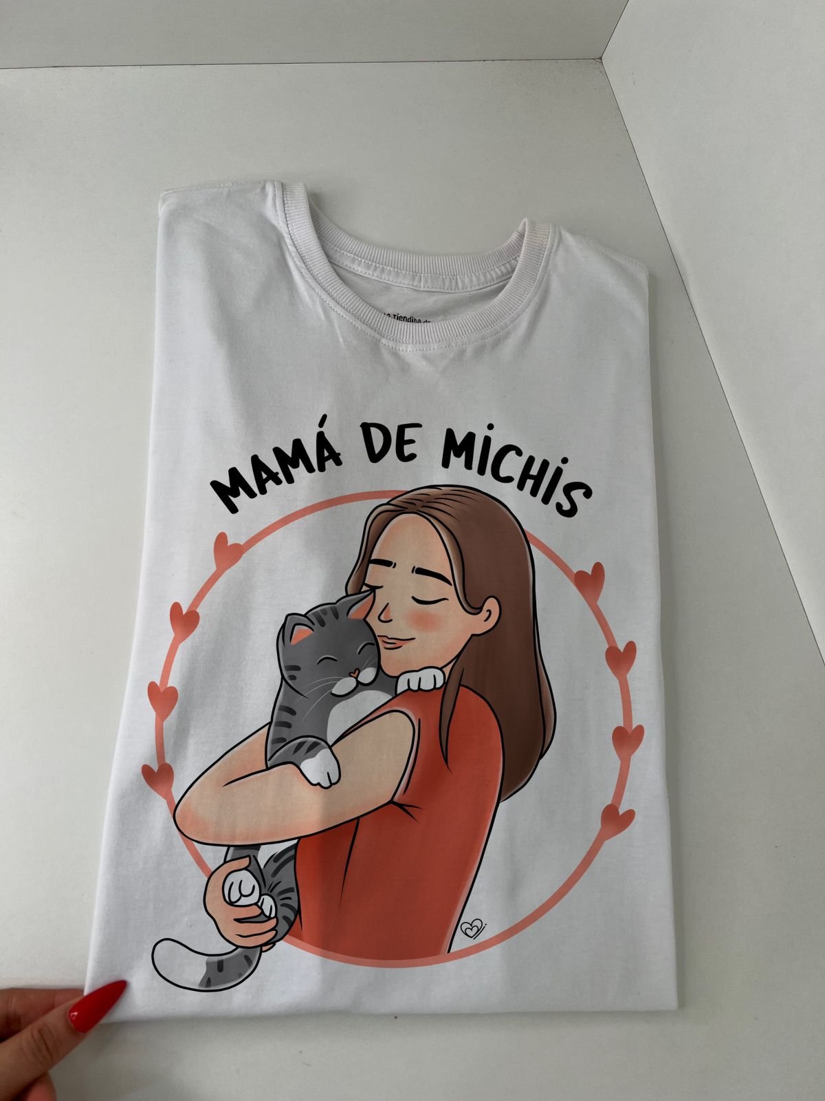 Mamá de Michis By: @bbilustra.py