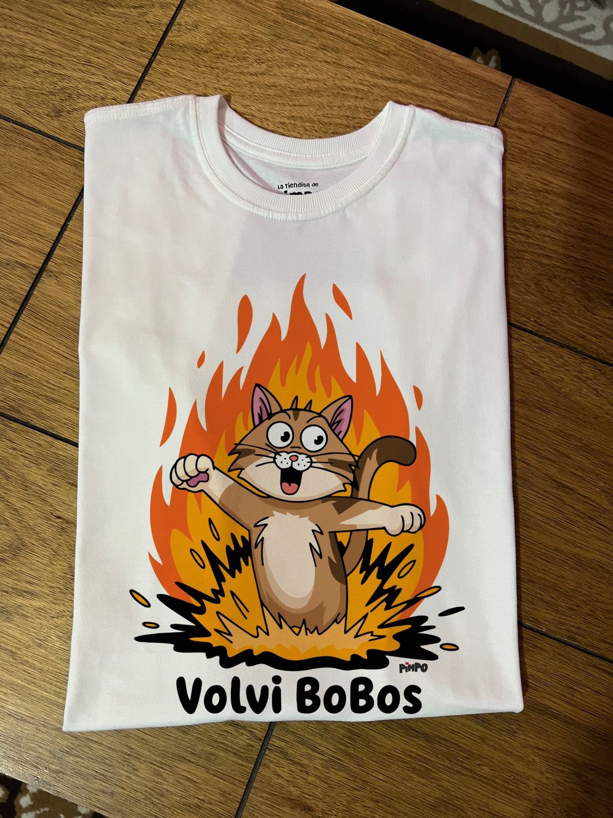 Volvi Bobos By: @mariepimpo 