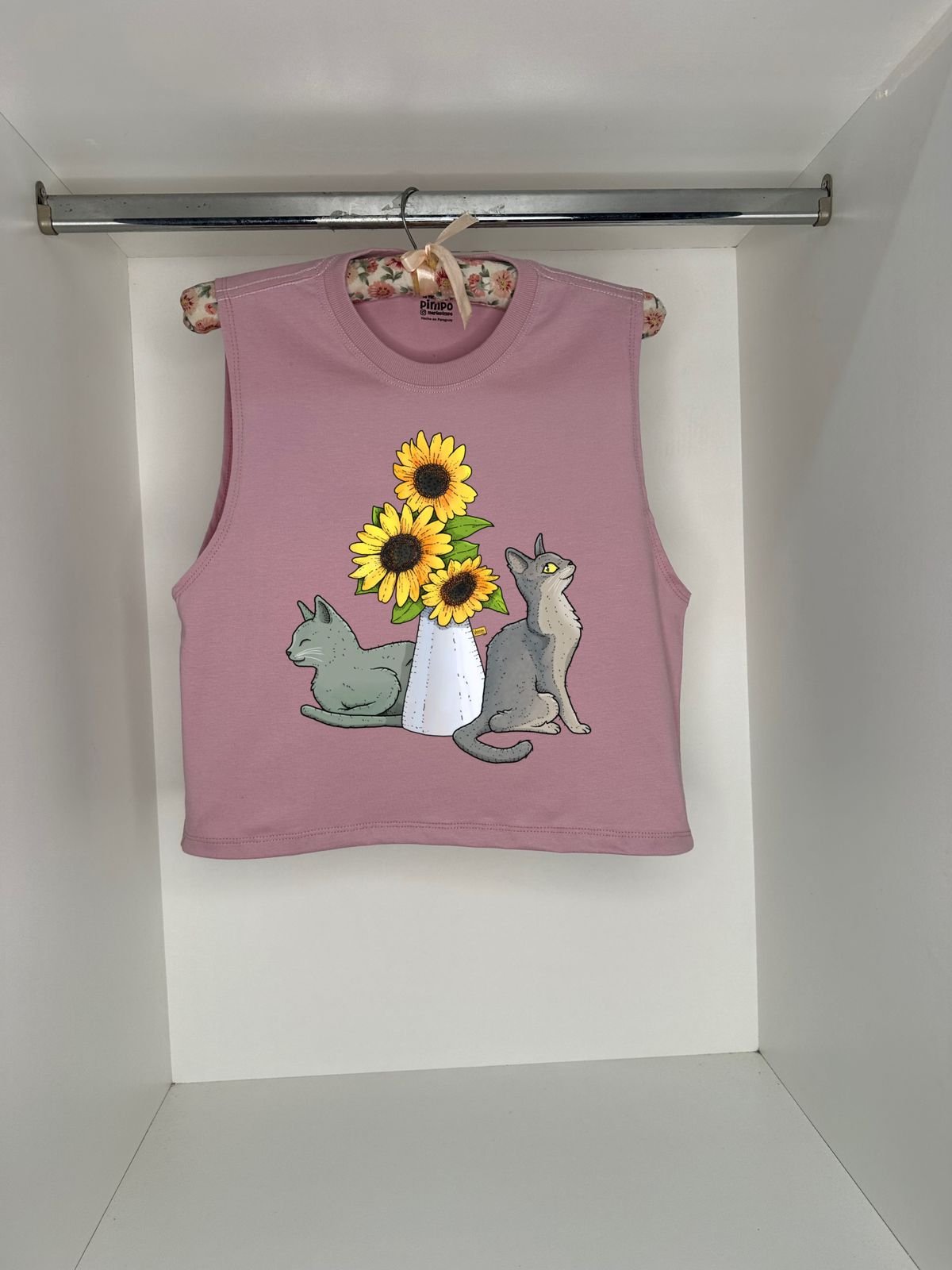 Gatitos flores By: @guilleinsta