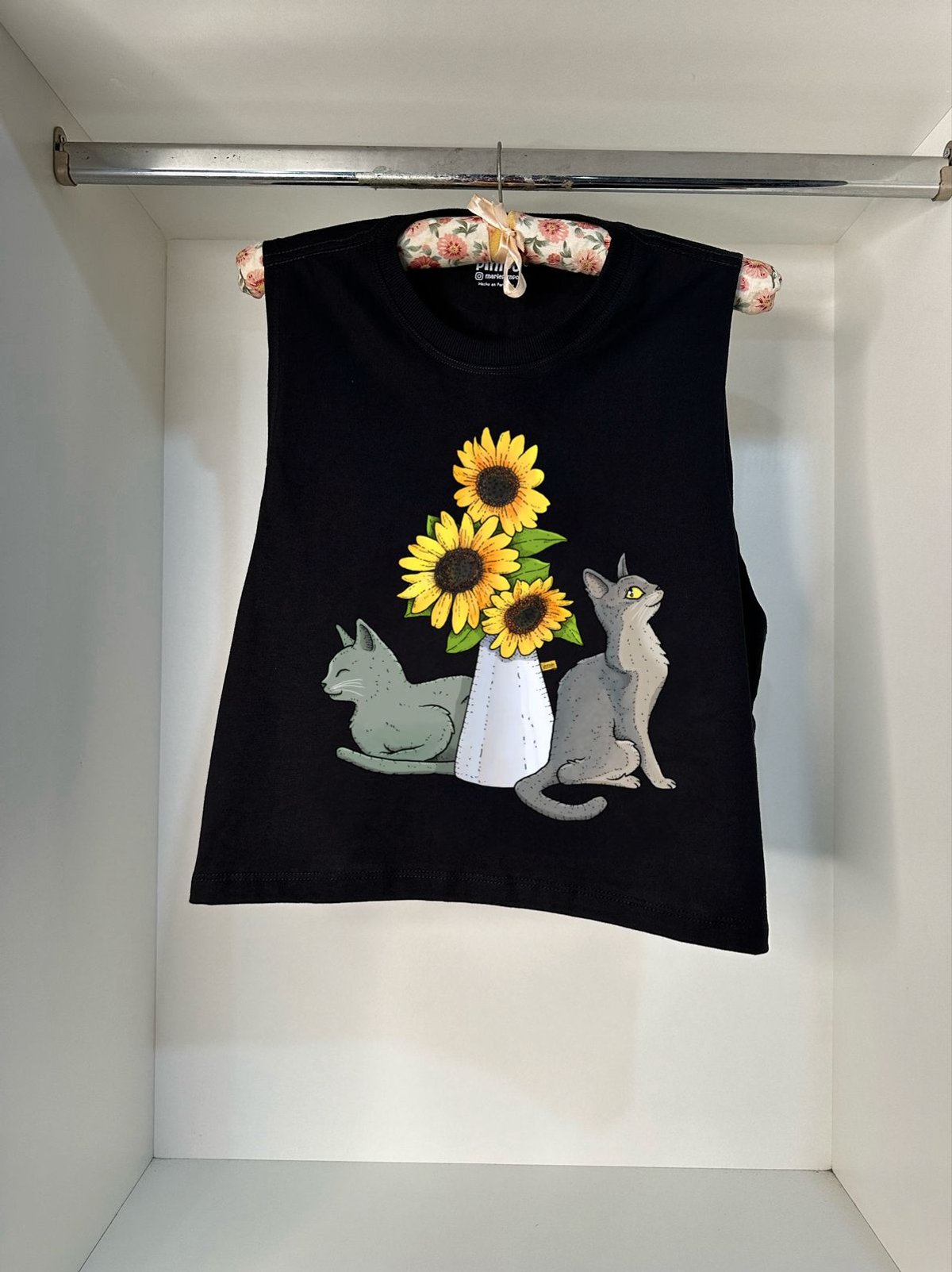 Gatitos flores By: @guilleinsta