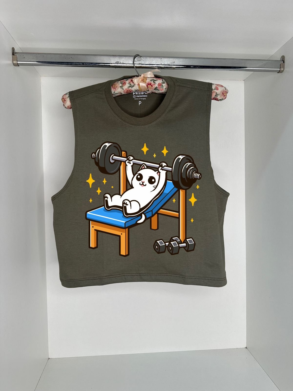 Michi Pesas By: @mariepimpo