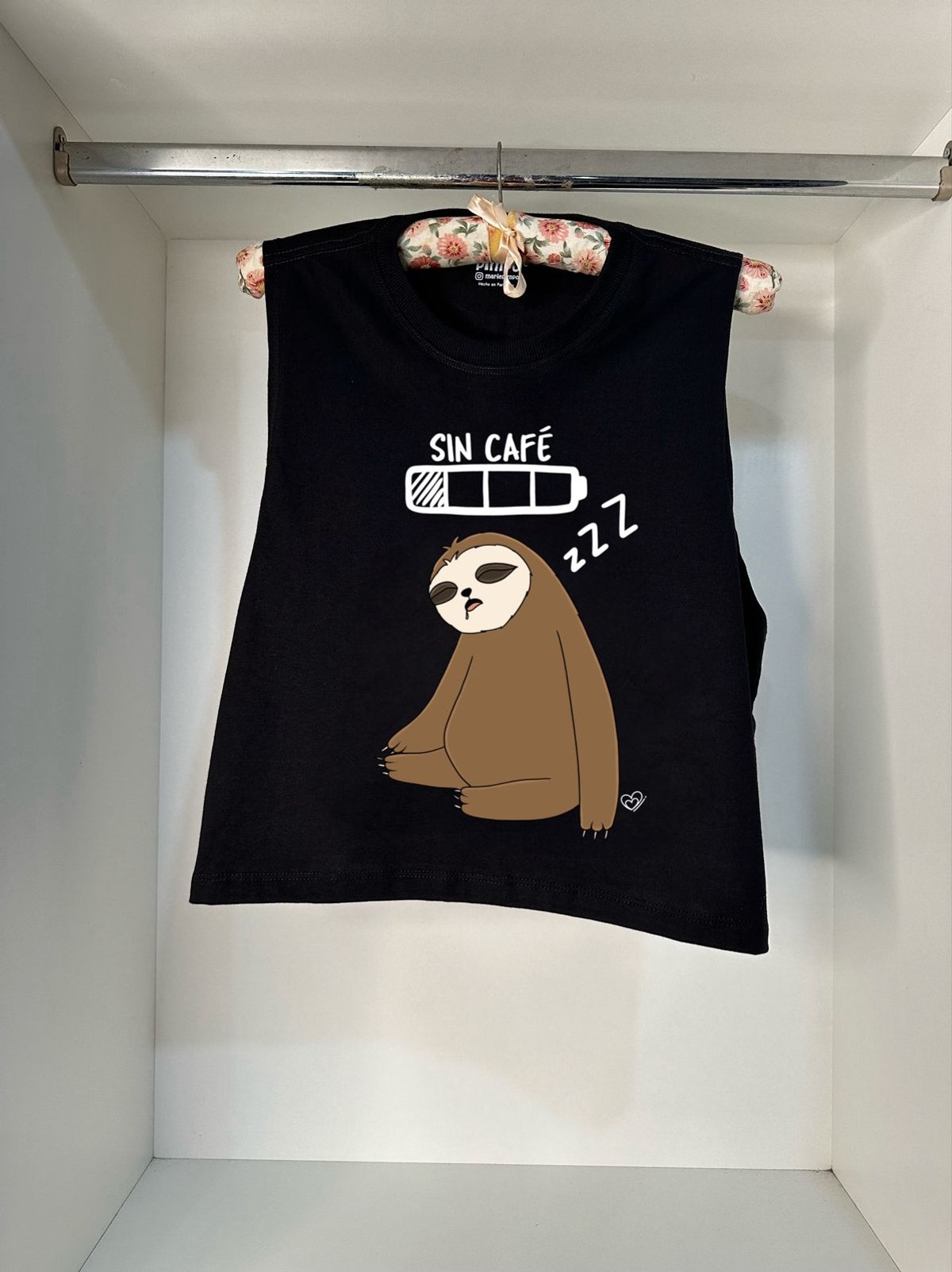 Sin cafe Perezoso By: @bbilustra.py