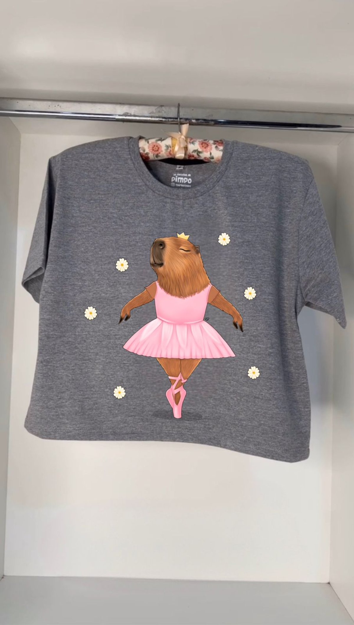 Carpi Bailarin By: @bbilustra.py 